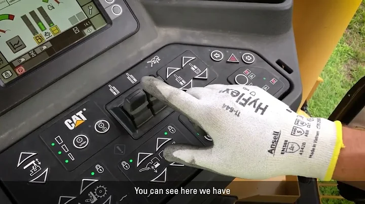 Operator Controls Overview - Cat® PM300 Series Cold Planers