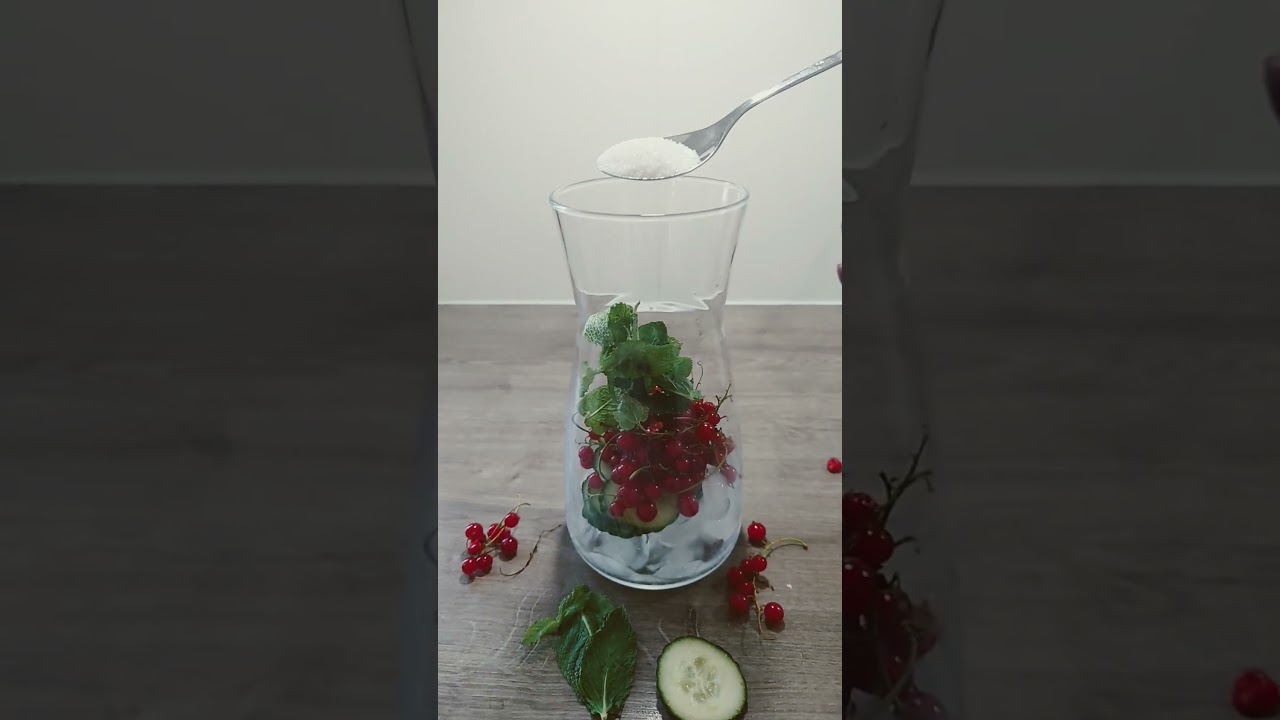 Redcurrant Cucumber mint = All Day Refreshment! 🥒 