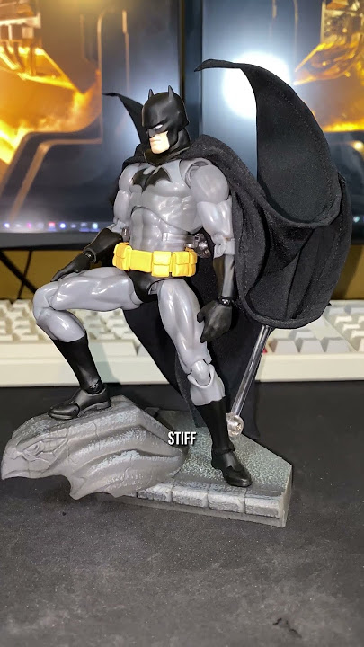$30 Fake Batman Hush Figure Review, Is the Bootleg Better?