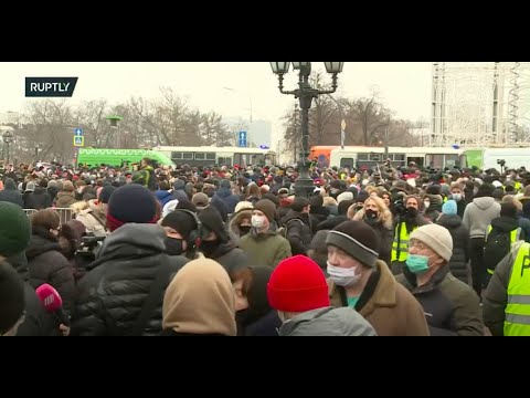 LIVE: Unsanctioned rally takes place in Moscow in support of Alexei Navalny