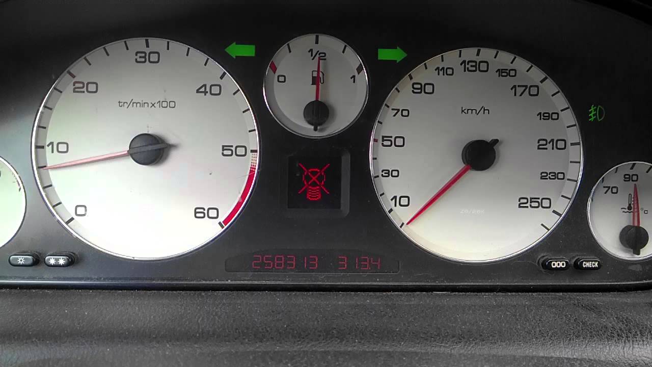 Приборка пежо 607