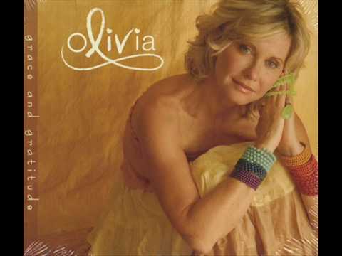 Tala al Badru alayna, Olivia Newton-John