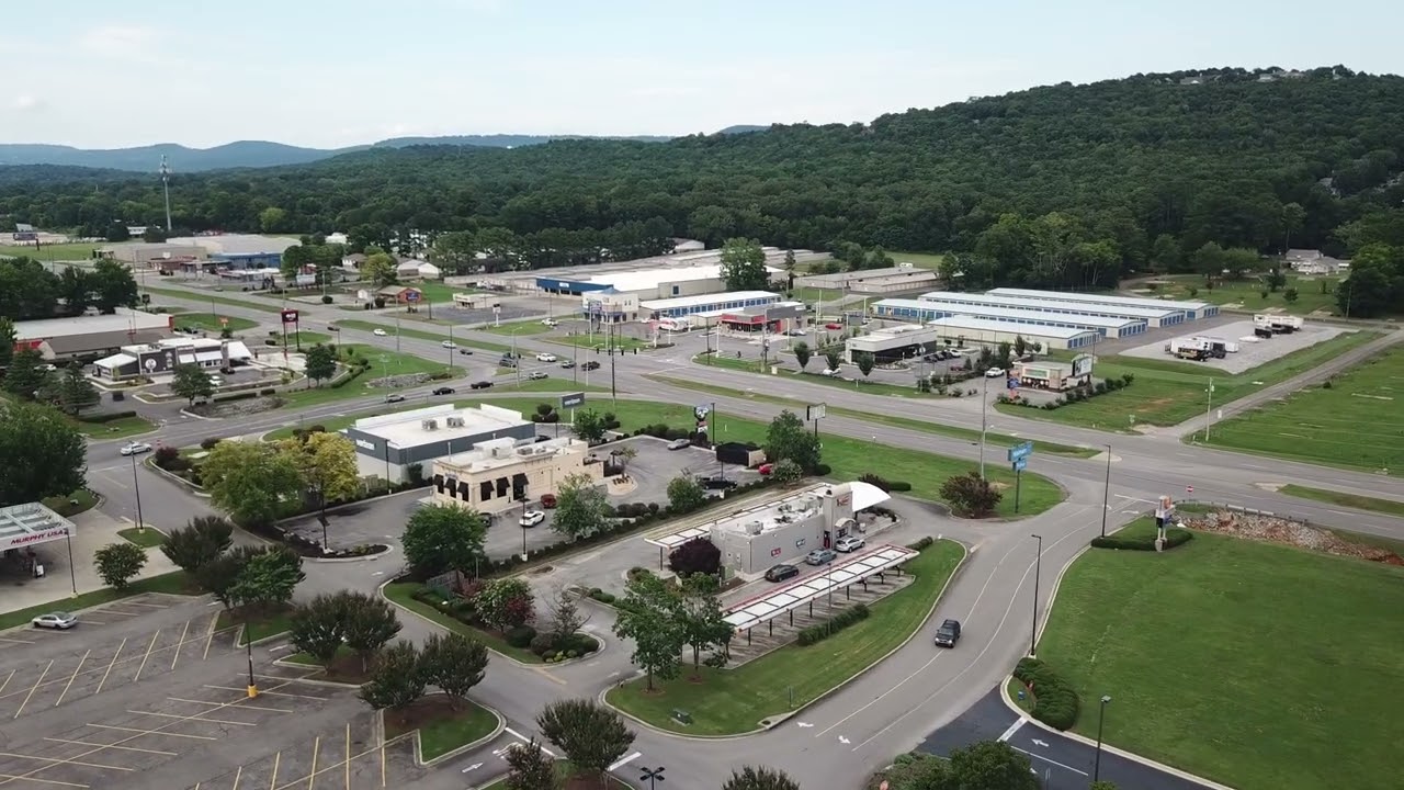 S Memorial Pkwy at Hobbs Rd