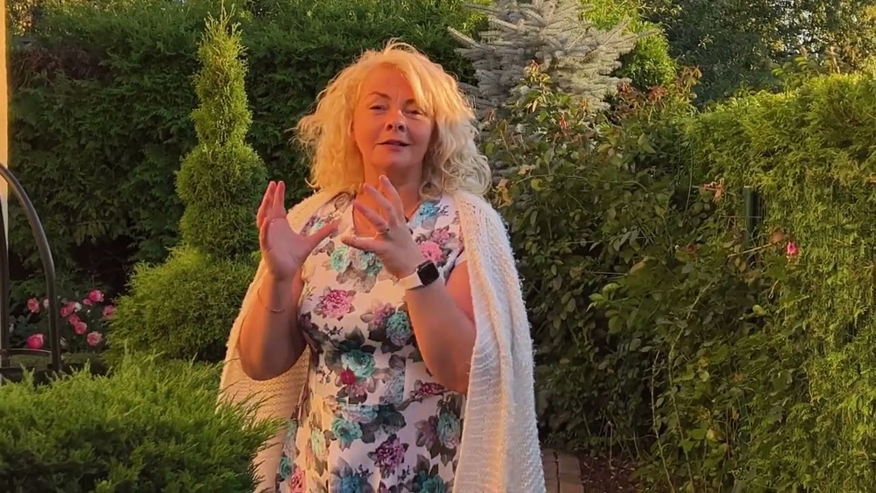 Rudens dārza darbi un kā pareizi pārstādīt augļu kokus rudenī.