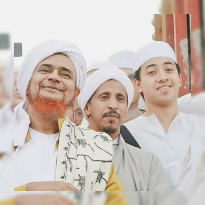 Guru Mulia Habib Umar bin Hafidz [] Memandang Wajahmu sungguh memberikan ketenangan dalam Hati