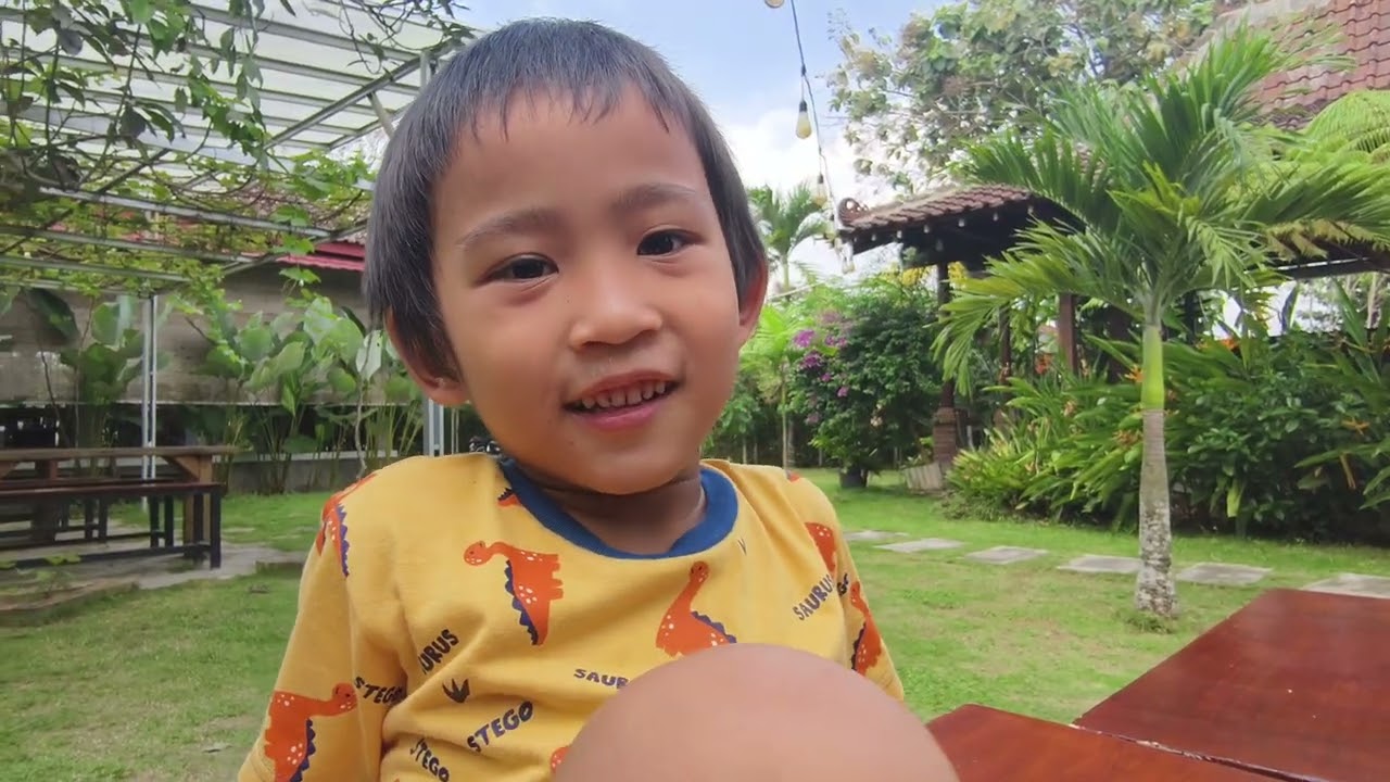 Sambal Welut Godean. Tempat makan enak halaman luas!