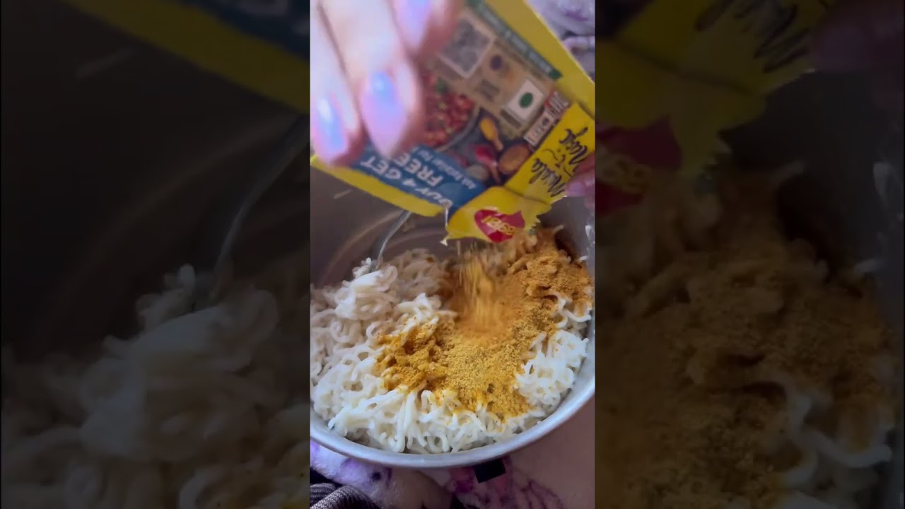 Hostel wali KETTLE MAGGI 😜😜kya aapne try kari hai kabhi? 