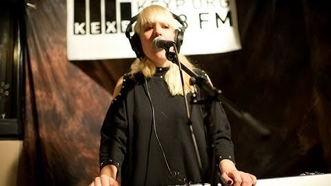 Austra - Lose It (Live on KEXP)