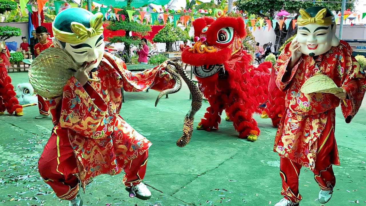 Múa lân ông địa Tiêu Diệt Rắn LSR Hoa Anh Đào Cần Thơ 