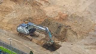 Napagaling nyang mag butas (excavator)