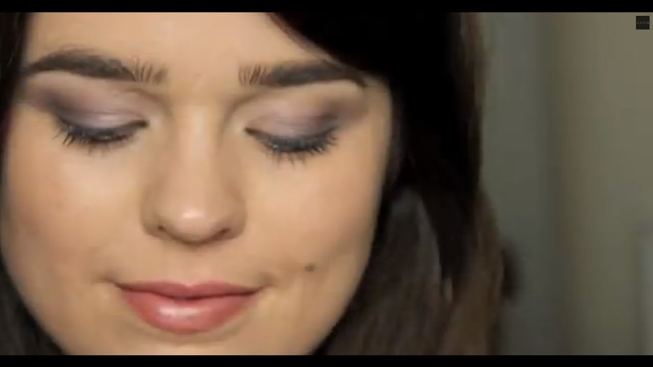 Enhance Green Eyes: Avon Mega Effects Mascara