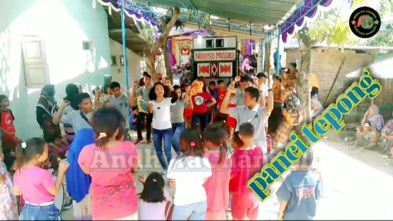 Panci tepong versi DJ nuansa mustika bersama tiga dancer cantik