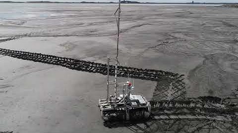 HELIX AR2   Amphibious Robots - Hazardous Site Investigation