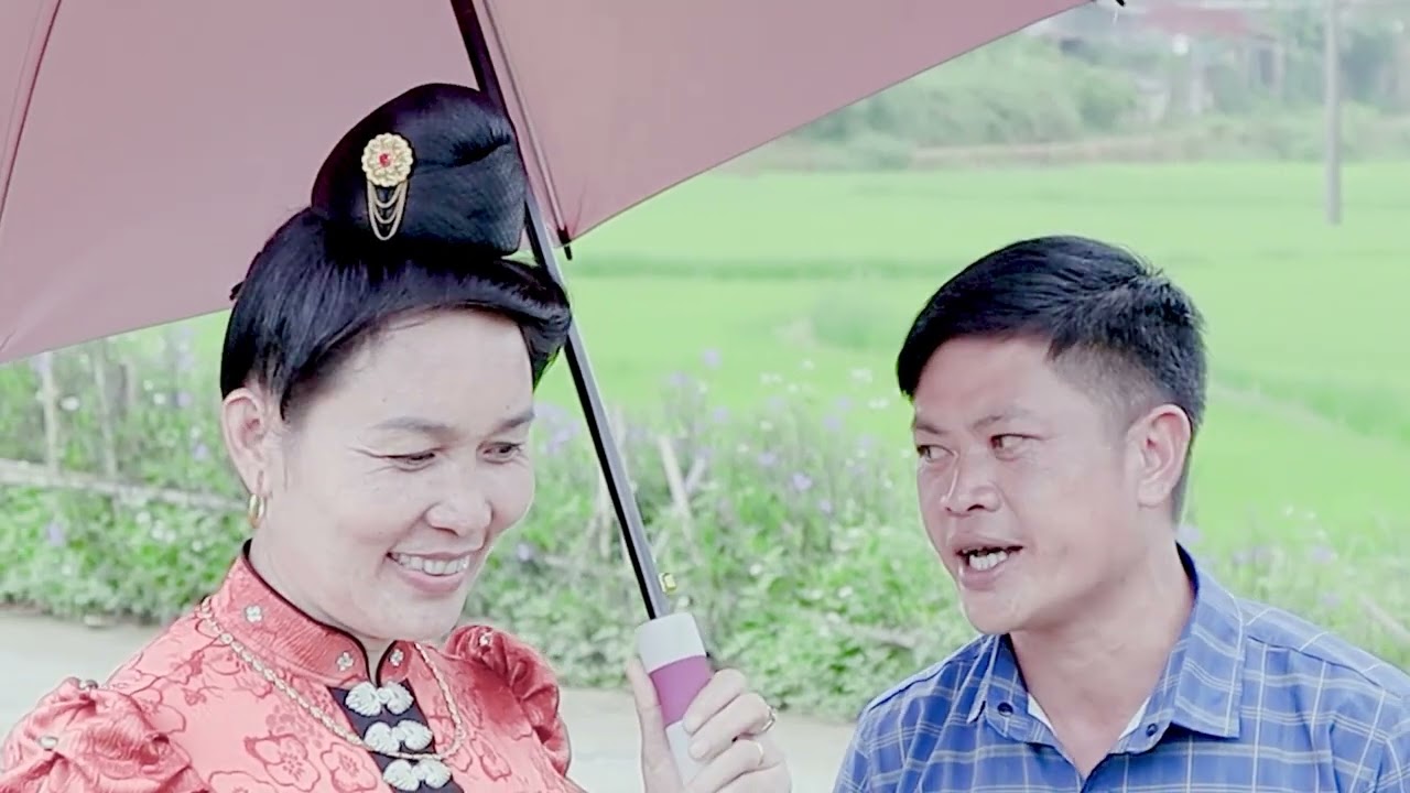 LÒ KIM CƯƠNG LẠI GẶP LẠI HOÀNG NHUNG SAU KHI HOÀNG NHUNG NGHỈ HÁT MỘT THÁNG KHIẾN KHÁN GIẢ MONG CHỜ