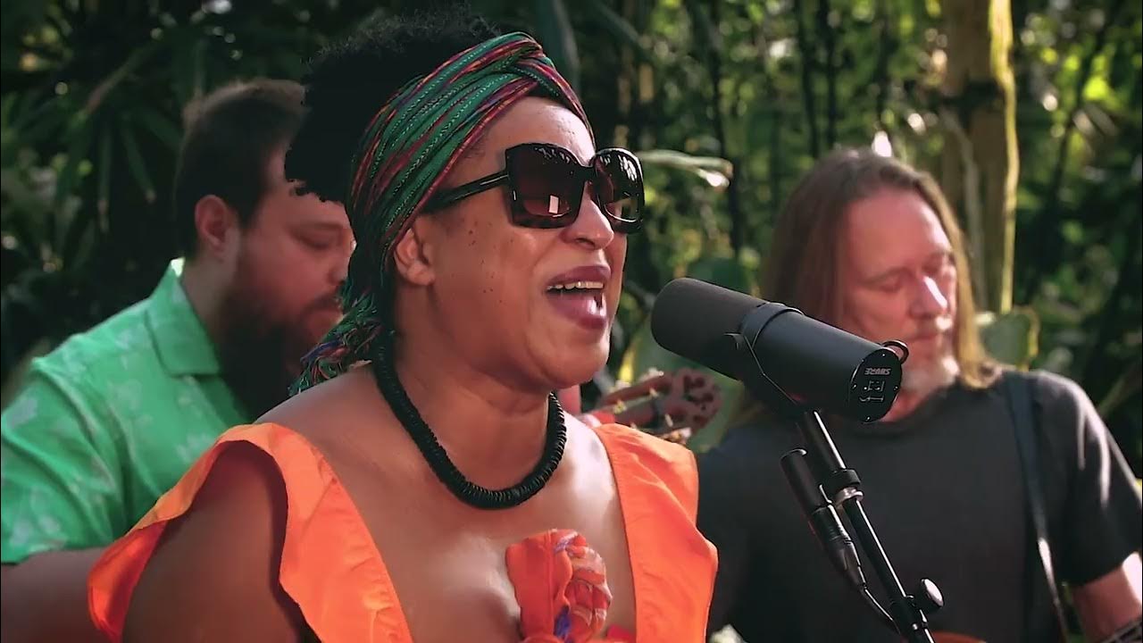 Samba Novistas - Tristeza Pé no Chão (Canopy Covers) Samba Novistas - Tristeza Pé no Chão (Canopy Covers)
