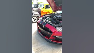 Supper clean Mustang Shelby GT500 with JLT intake