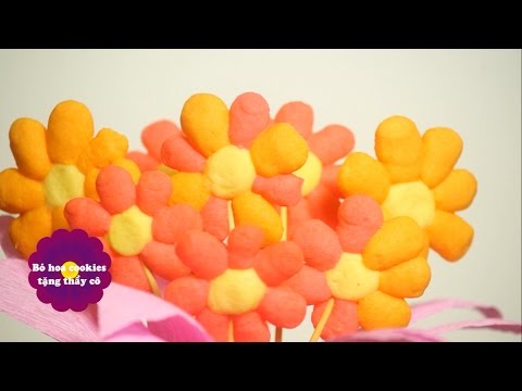 Video BÓ HOA COOKIES TẶNG THẦY CÔ - NẤU NƯỚNG THẬT LÀ VUI... - youtube