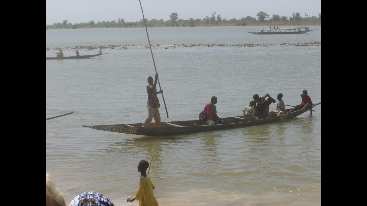Yaaral (Cattle Crossing) in Diafarabe, Mali By: Dan DiFranco