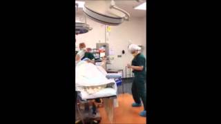 HARLEM SHAKE IN THE OPERATING ROOM