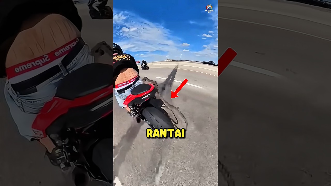 Rantai motor balapnya putus ‼️😱