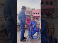 Traffic Police kindness video Traffic Police in full action Traffic Police Lahore action video