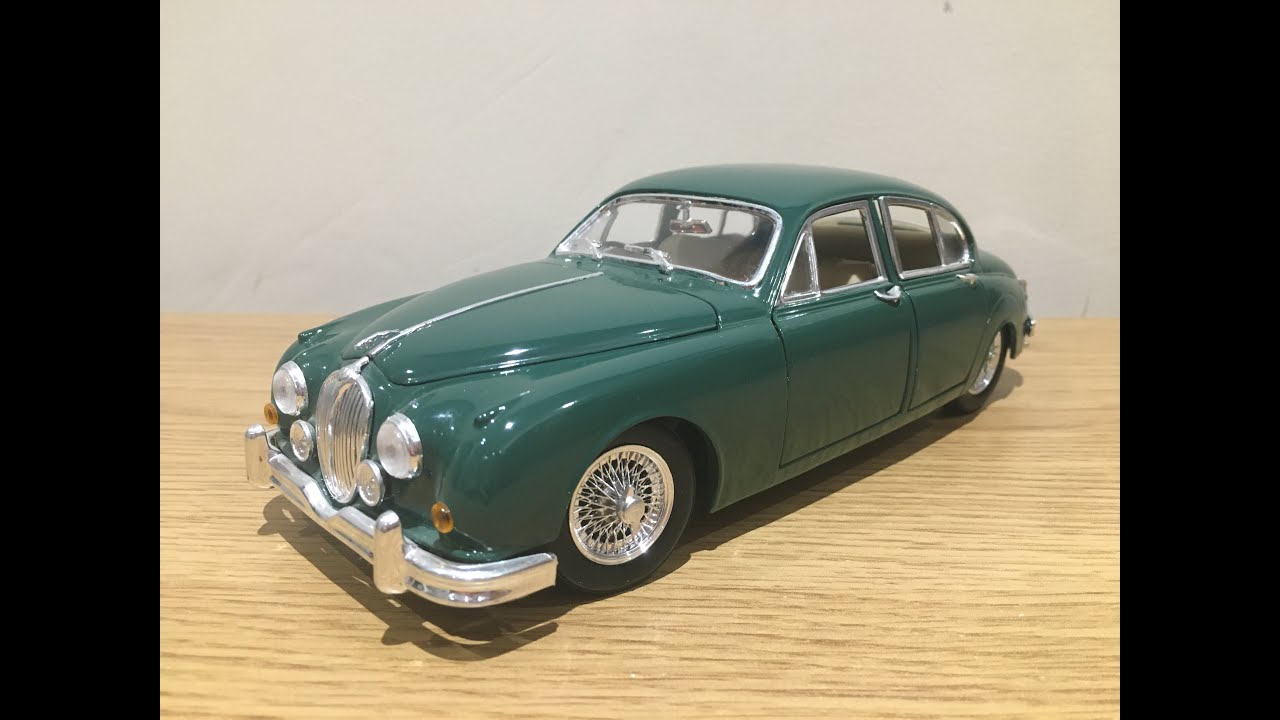 1:18 Maisto 1959 Jaguar MK2 - YouTube