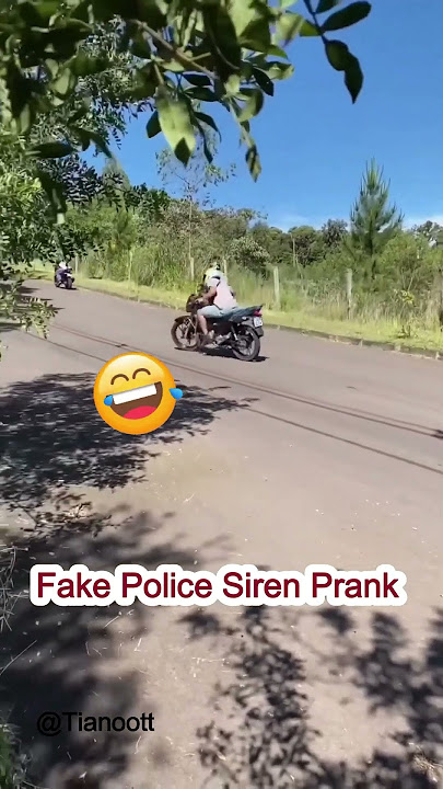 Fake Police Siren Prank!! 😂😂😂😂😂😂 #prank #funny #sirenchallenge #shorts