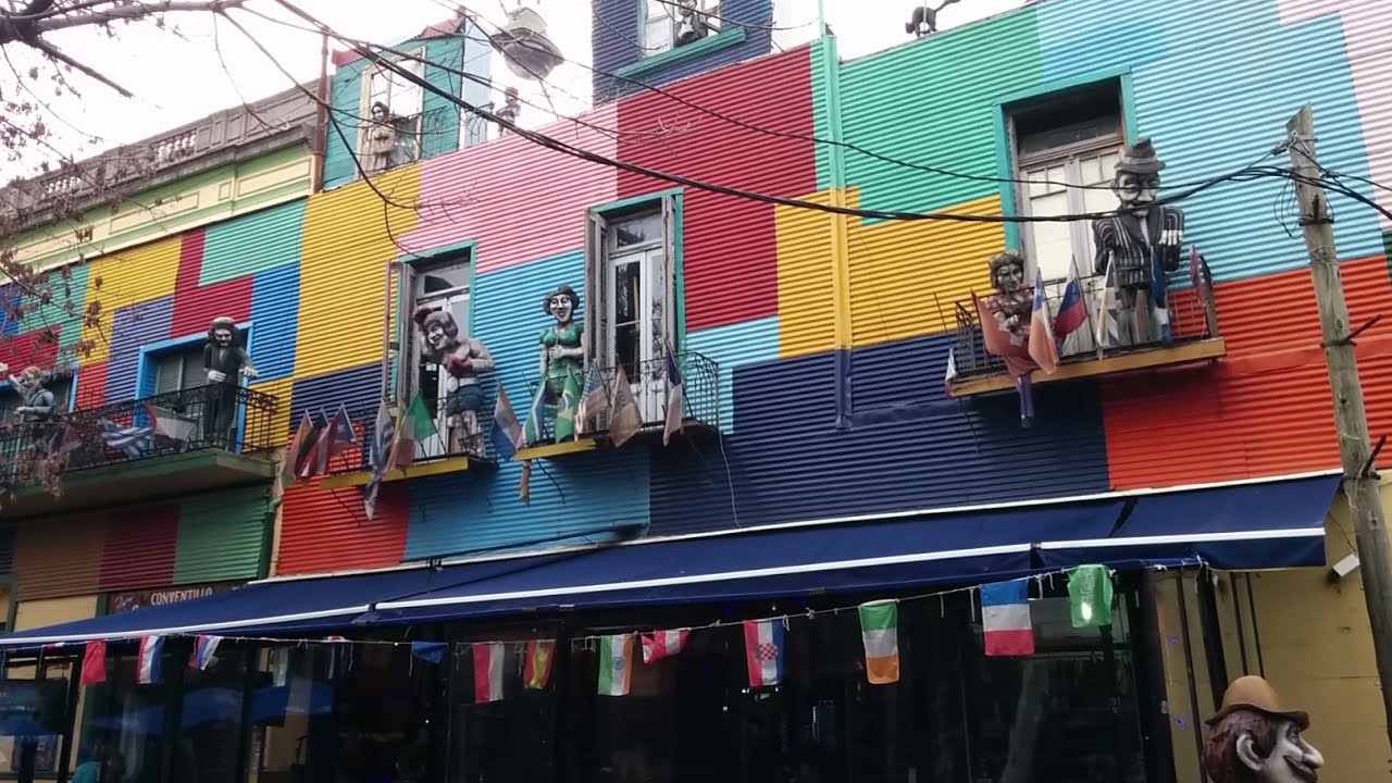 Walking through Caminito in the La Boca neighborhood of Buenos Aires, Argentina camera iphone 8 plus apk