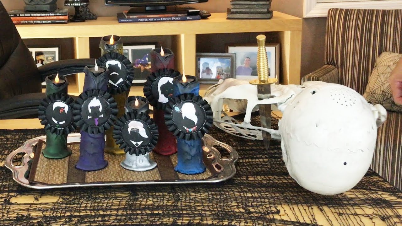 HALLOWEEN/CLUE REVIEW 1 of a Kind Clue Suspect DIY Candles A Secret