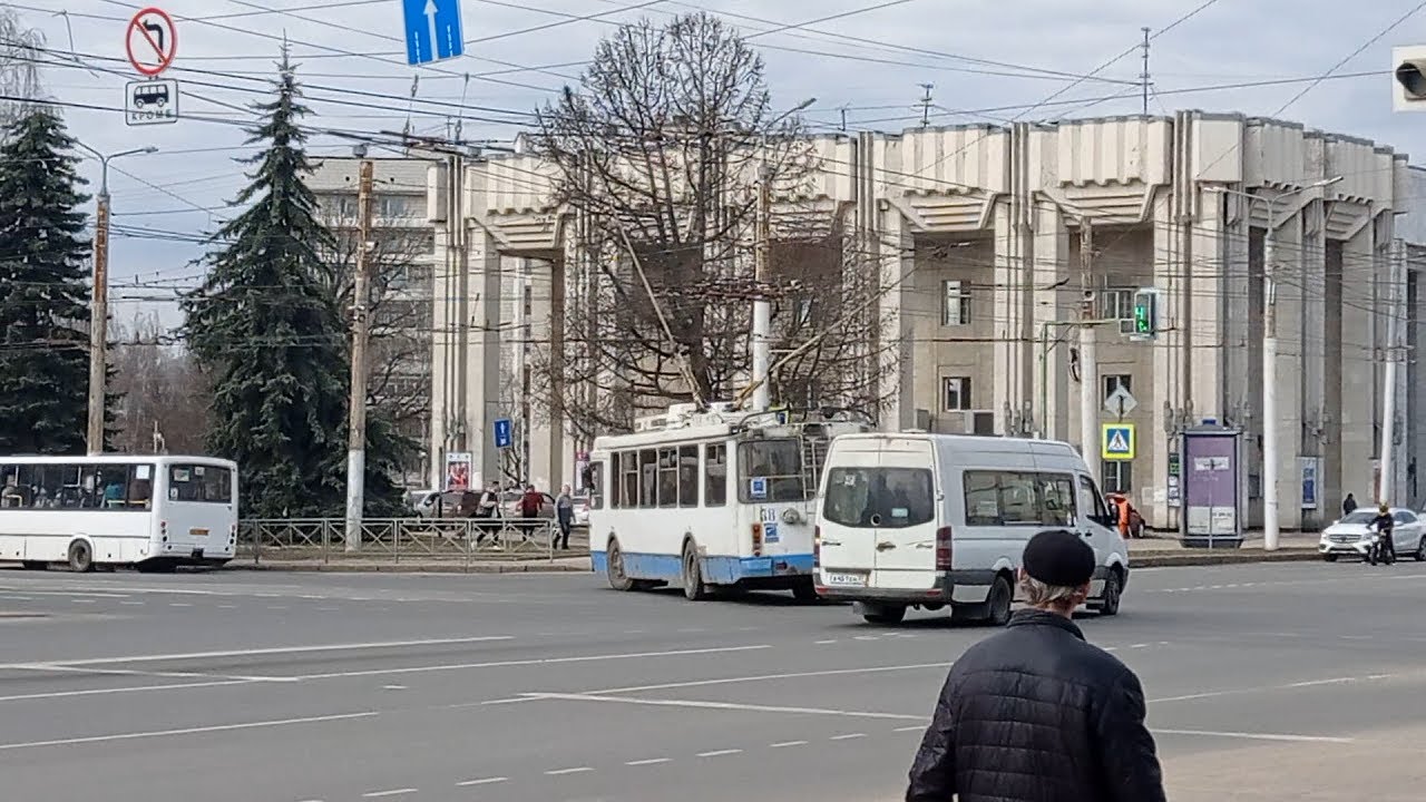 У ТРОЛЛЕЙБУСА ЖЕСТКО СЛЕТЕЛИ ШТАНГИ *перешли не на ту линию* - YouTube