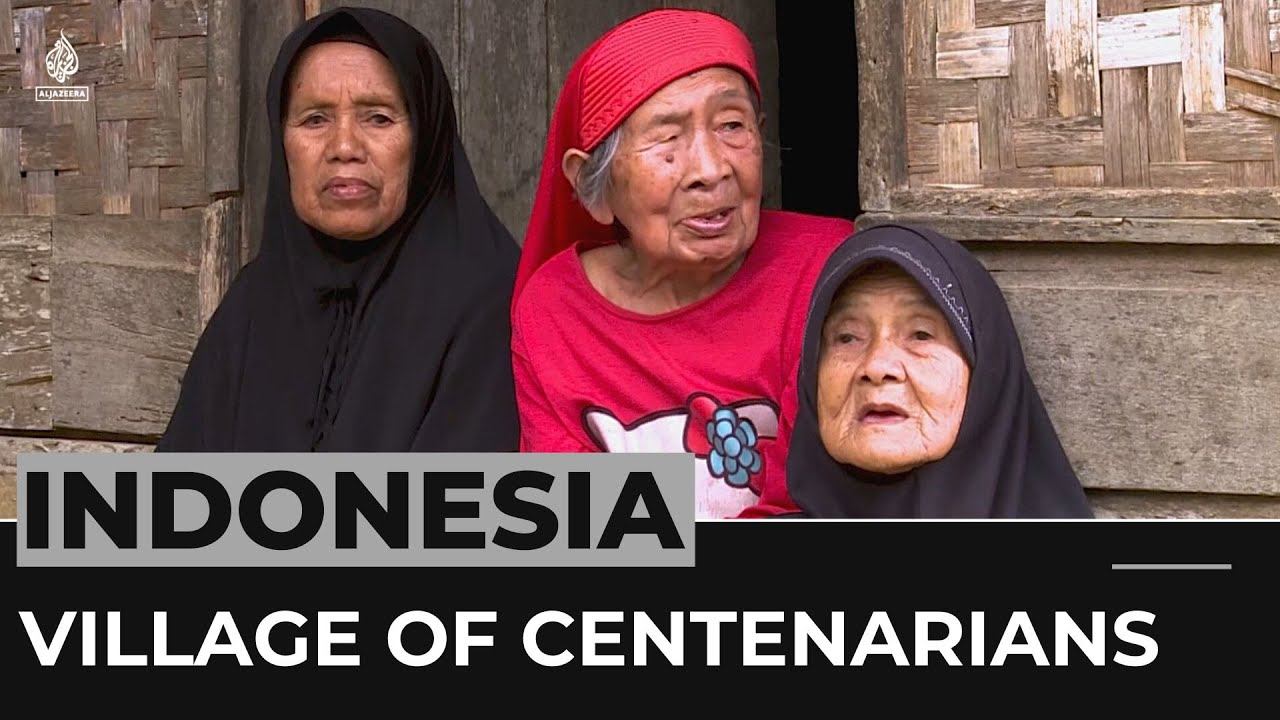 تضم قرية ميدوانا في إندونيسيا عشرات الأشخاص الذين تزيد أعمارهم عن 100 عام.