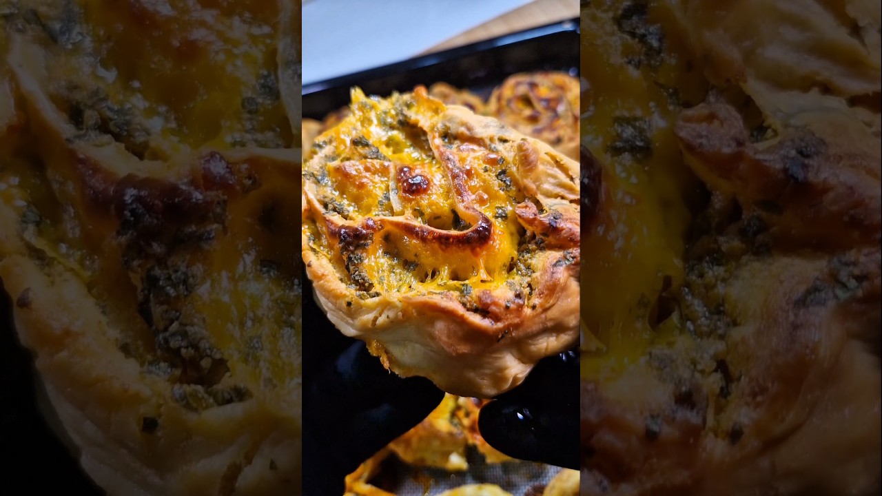 Garlicbutter Rolls 🧄 diye bilinir sarımsaklı çörek diye bitirilir 😍 #pratiktarifler #yemektarifleri