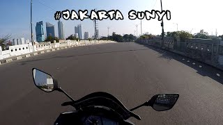 Menikmati Sunyinya Jakarta | Ketemu Azura Motovlog (Part 1/2)