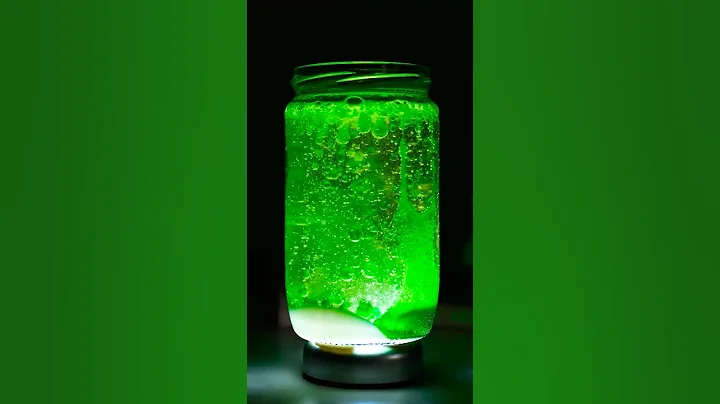 Make a Toy Green Living Light! 💚✨ Say Goodbye to Nightmares! #art #diy #kids thumbnail