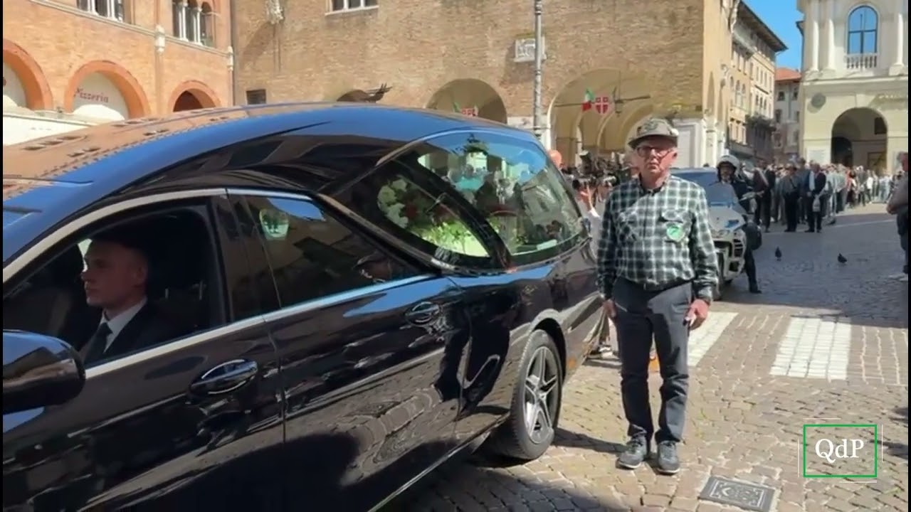 Funerale Gentilini, i rintocchi della campana della Torre civica in Piazza dei Signori