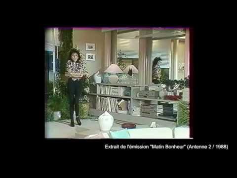 LIANE FOLY - extrait TV "Love me, love moi" (1988)