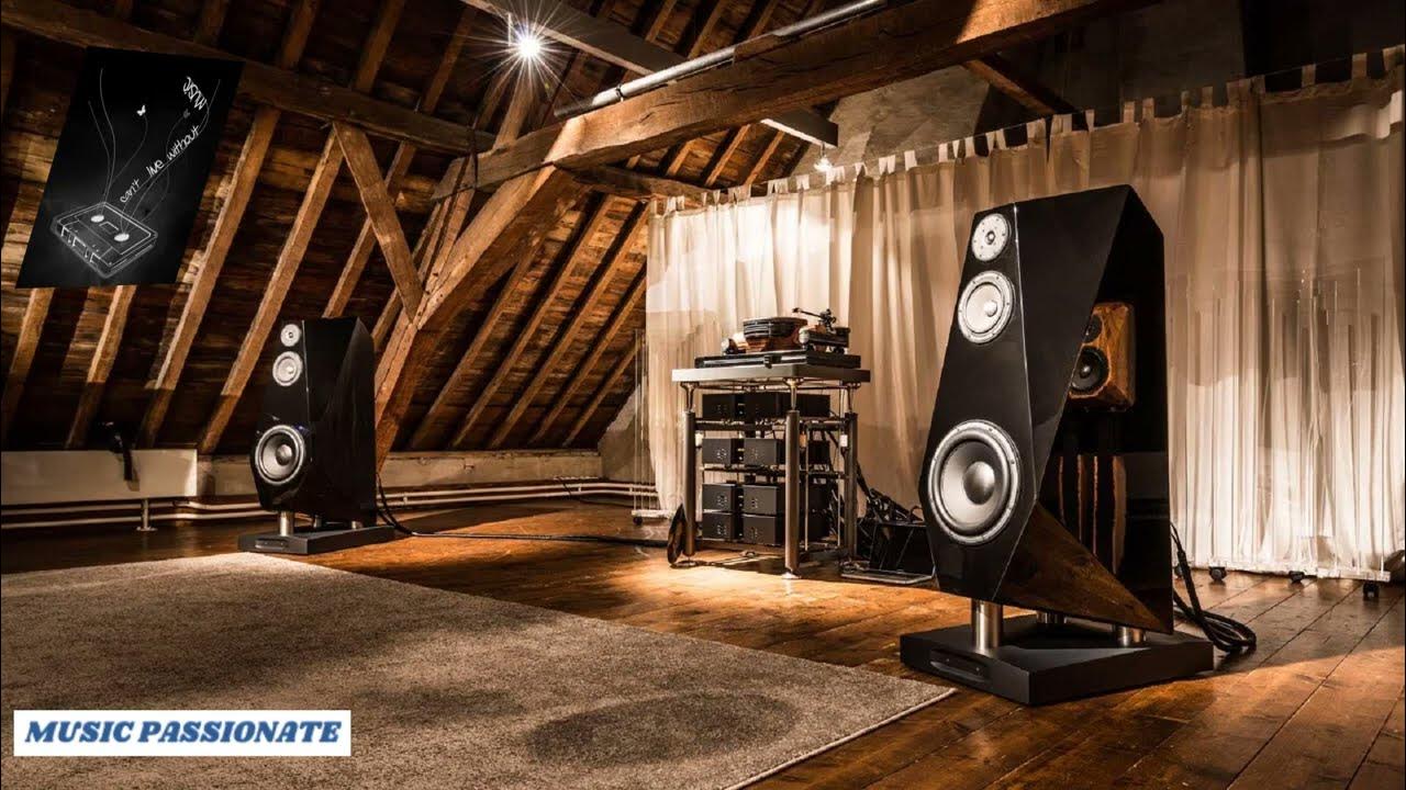 фон на музыкальную тему. музыкальный редактор. человек в наушниках. музыкальная волна. обложка для вк музыканта.