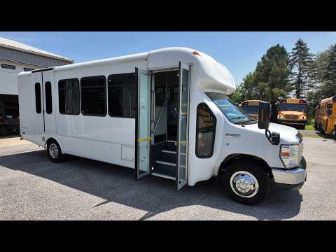 2019 FORD E-450 Starcraft 18P ADA  walkaround video
