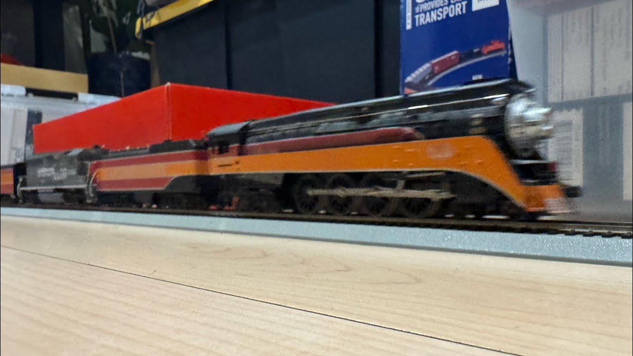 Southern Pacific Daylight GS-4 4446 excursion on the Golden Empire Model Layout with SP GP40-2 7132