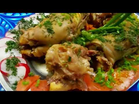 Хаш из свиных ножек в пиве