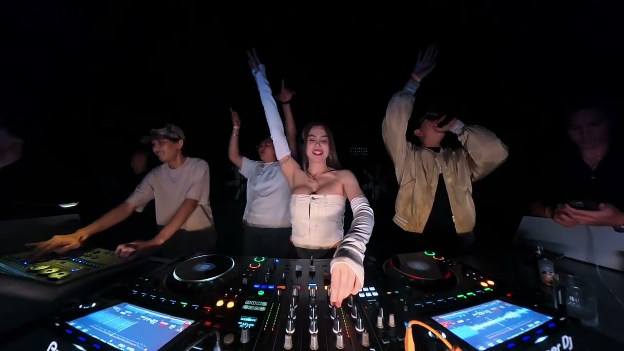 LIVESET DJ GILANG RAMA x SHELINE ZEINA | BUNKER JAKARTA