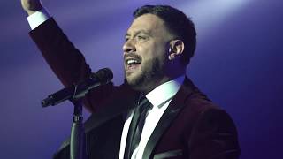 Lucas Sugo - En La Linea del Tiempo, Lluvia & Hechicera (En Vivo Antel Arena)