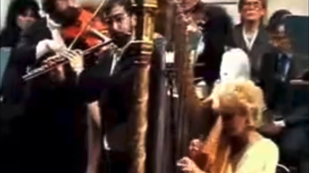 Mozart: Concierto para flauta y arpa, K. 299 - I. Allegro - Marielle Nordmann & Claudio Barile