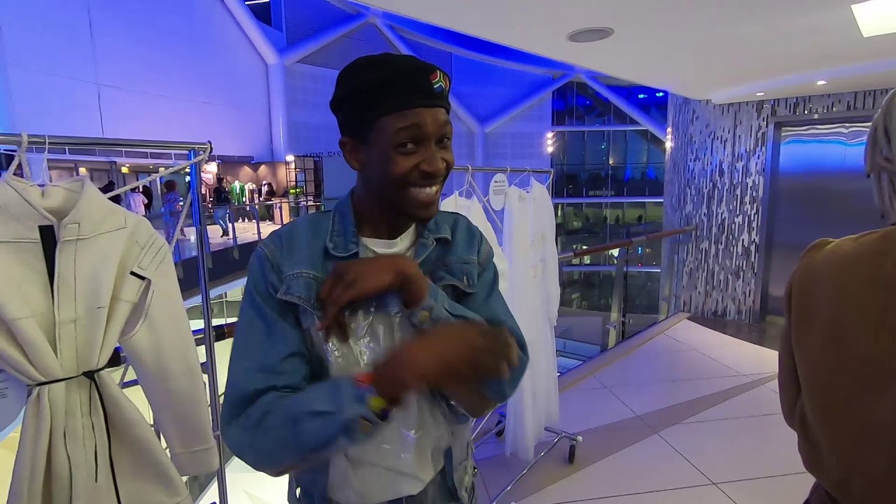 SAFW A/W19 Buzz Reel