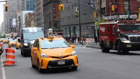 [RARE] 3 NYPD Counter Terrorism Units responding urgently on 8th Avenue