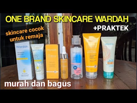 Skincare yang aku pakai : 1. Wardah perfect bright tone up micellar water (23.000) 2. Emina bright s. 