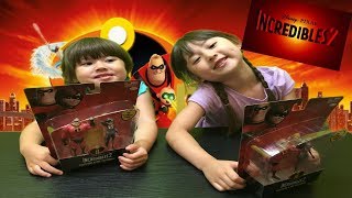 Incredibles 2 Disney Pixar Toy Review Mr. Incredible And Elastic Girl.