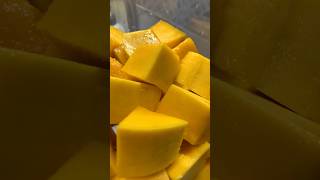 ស្វាយទុំផ្អែមឈ្ងុយ sweet mango ? #delicious #cambodia #fruit