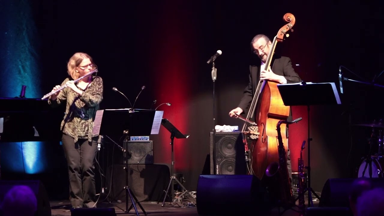 Stephanie Wagner & Norbert Dömling - Flute 'n' Bass * live Flöte kontra Bass