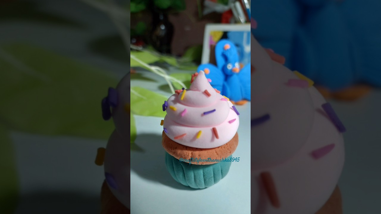 DIY clay miniature cupcake 🥞 😋 